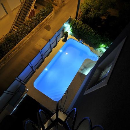 Apartments & Rooms Villa Maslina Trogir Bagian luar foto