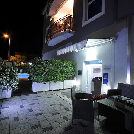 Apartments & Rooms Villa Maslina Trogir Bagian luar foto