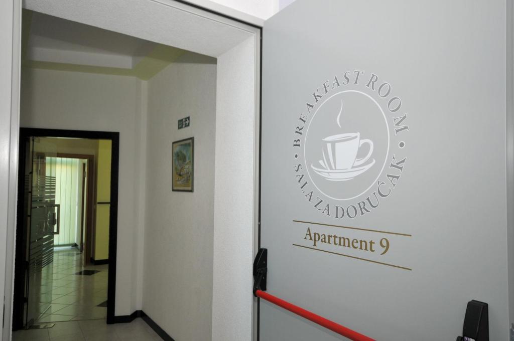 Apartments & Rooms Villa Maslina Trogir Bagian luar foto