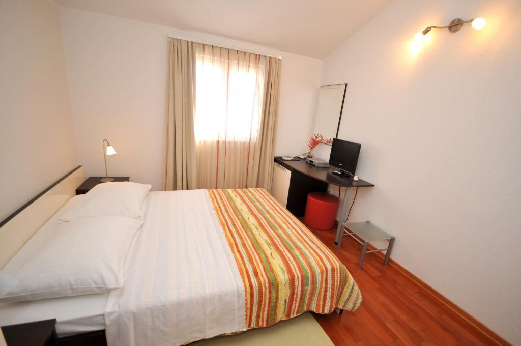 Apartments & Rooms Villa Maslina Trogir Ruang foto