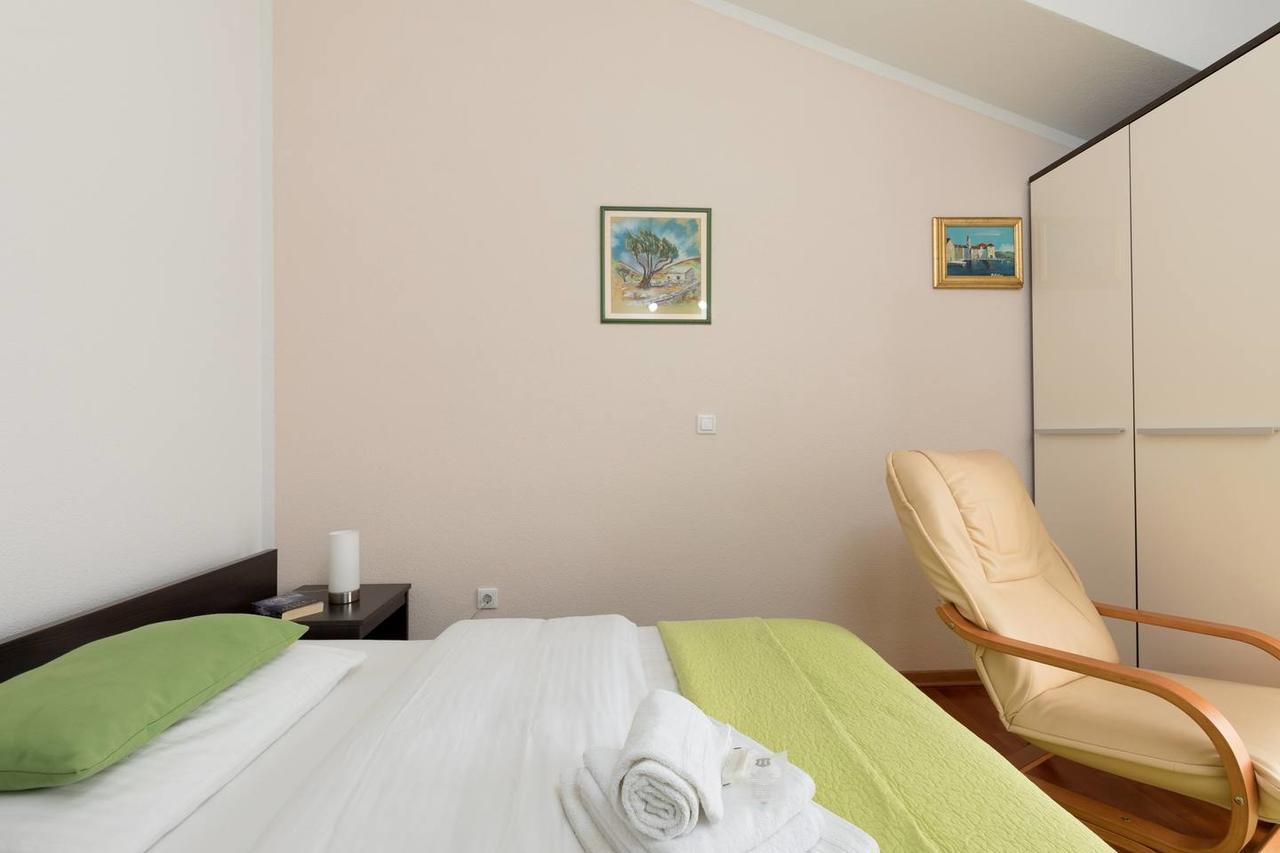 Apartments & Rooms Villa Maslina Trogir Bagian luar foto