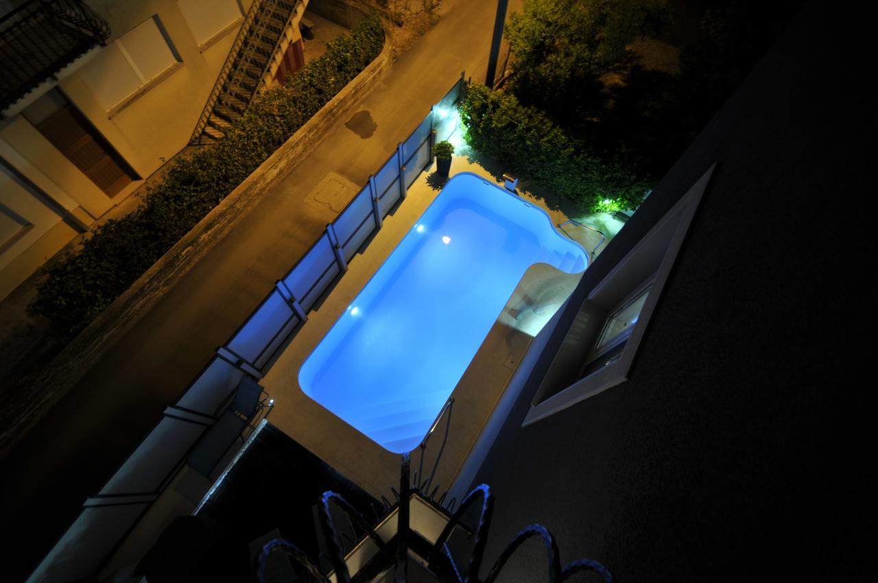 Apartments & Rooms Villa Maslina Trogir Bagian luar foto