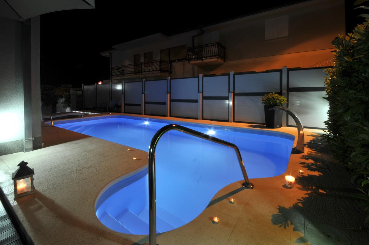 Apartments & Rooms Villa Maslina Trogir Bagian luar foto