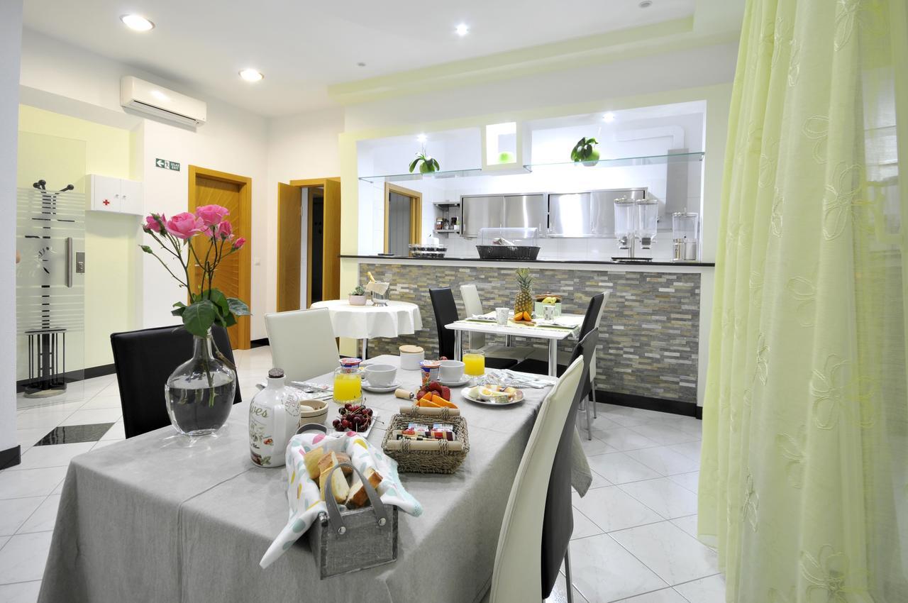 Apartments & Rooms Villa Maslina Trogir Bagian luar foto