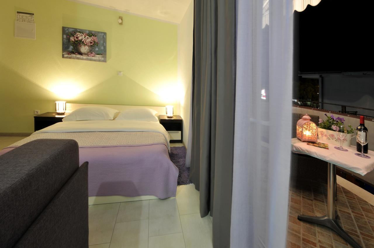 Apartments & Rooms Villa Maslina Trogir Bagian luar foto