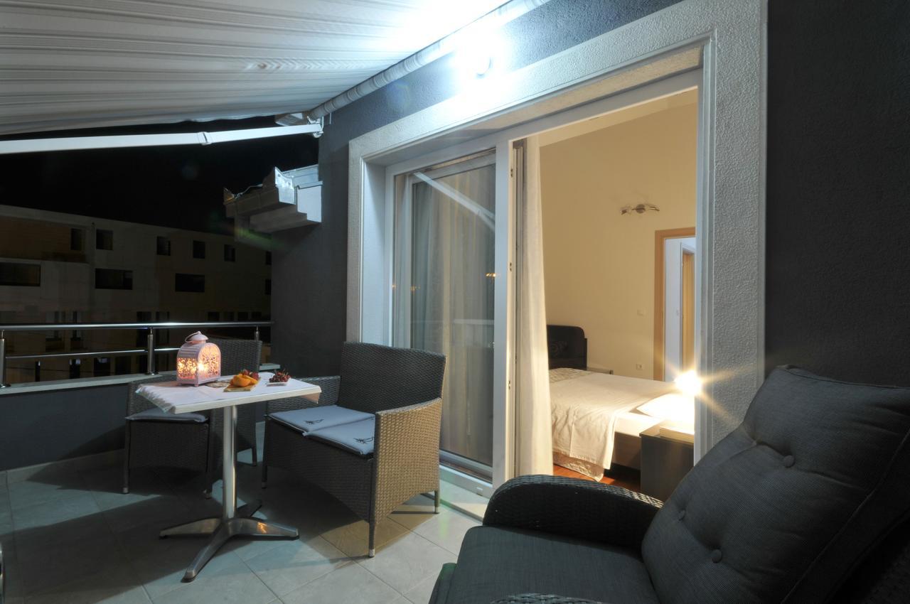 Apartments & Rooms Villa Maslina Trogir Bagian luar foto
