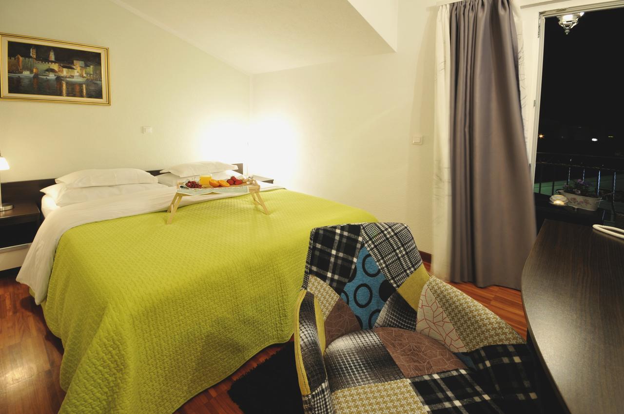 Apartments & Rooms Villa Maslina Trogir Bagian luar foto