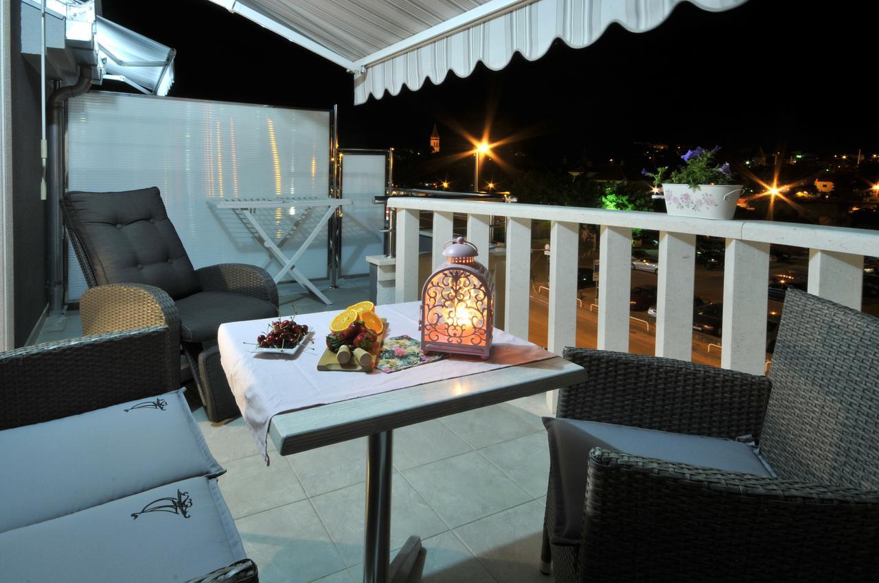 Apartments & Rooms Villa Maslina Trogir Bagian luar foto