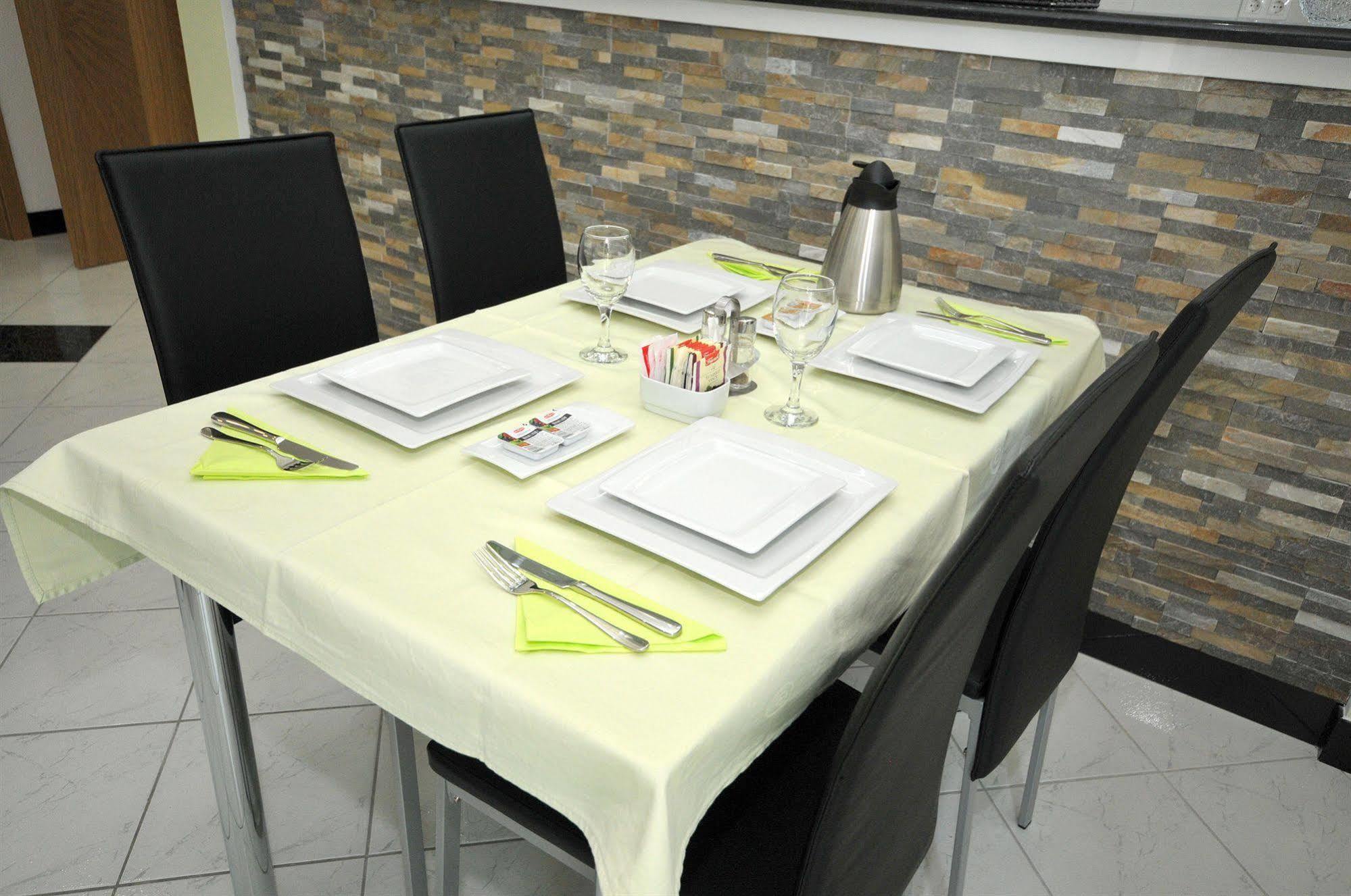 Apartments & Rooms Villa Maslina Trogir Bagian luar foto